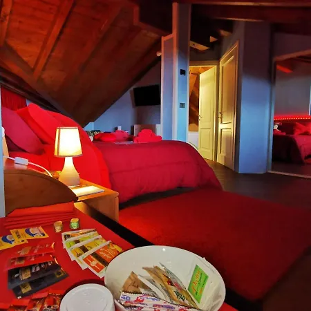 Alba Sul Δωμάτια σε οικογενειακή κατοικία Στρέσα