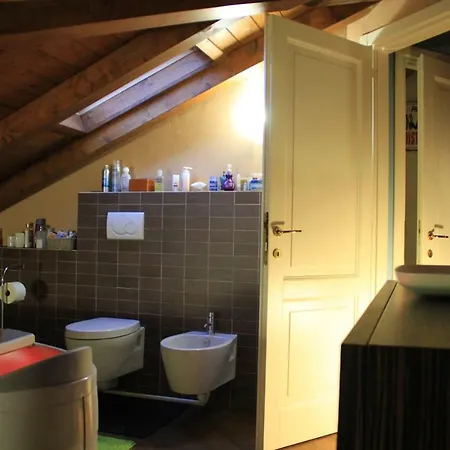 Δωμάτια σε οικογενειακή κατοικία Alba Sul Στρέσα