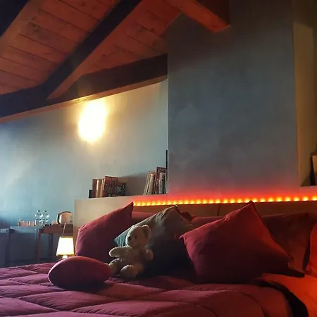 Δωμάτια σε οικογενειακή κατοικία Alba Sul Στρέσα